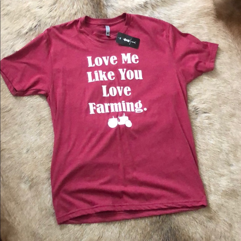 Love me like you love farming graphic Tee